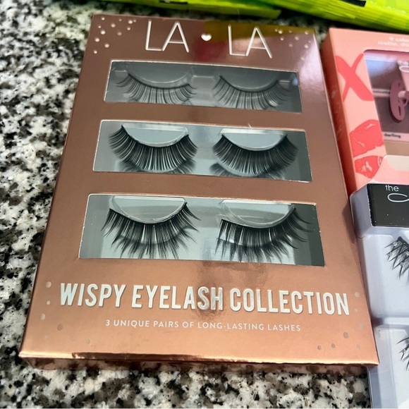 NEW Mixed Makeup Bundle - Picture 2 of 7